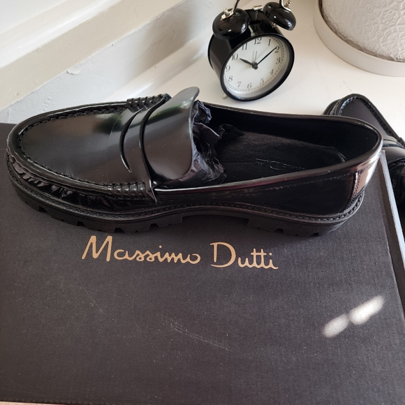 Massimo Dutti Leather Loafers with Track Sole - Picture 6 of 10